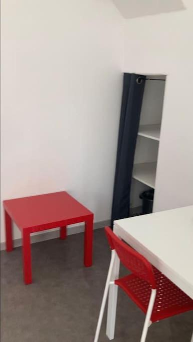 Appartamento Studio Au Centre De Quimper Rdc Esterno foto